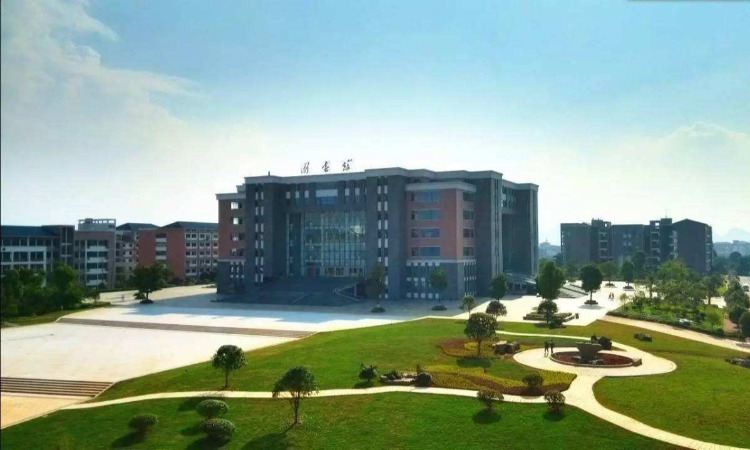 桂林理工大学众创空间,桂林理工兴华科技开发有限公司